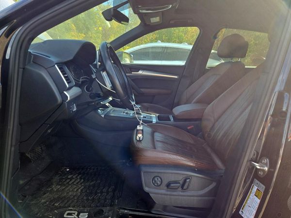 2018 AUDI Q5 quattro Premium Plus — DENT
