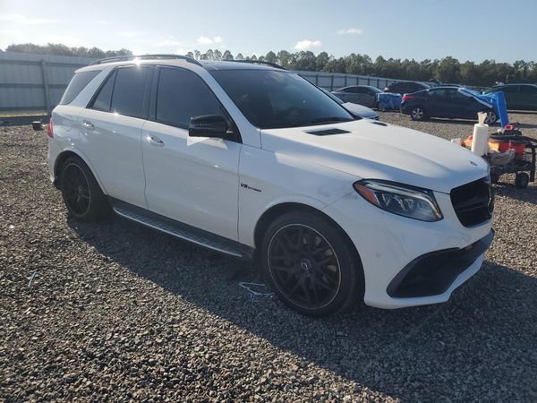 2016 MERCEDES-BENZ GLE — Passenger 3/4