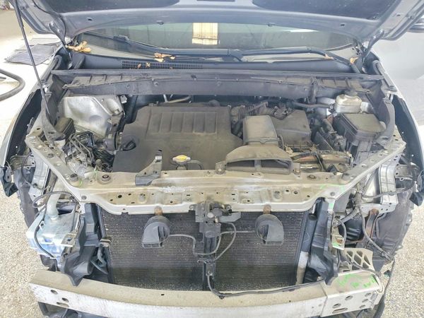 2014 TOYOTA HIGHLANDER Base/Hybrid — Engine bay