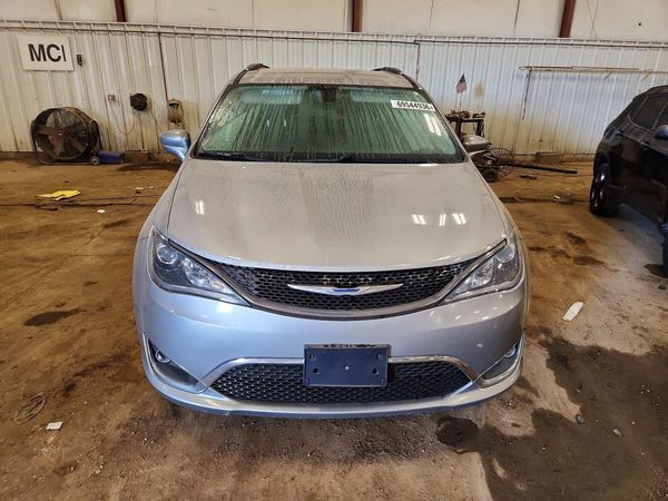 2018 CHRYSLER PACIFICA Touring L — DIRF
