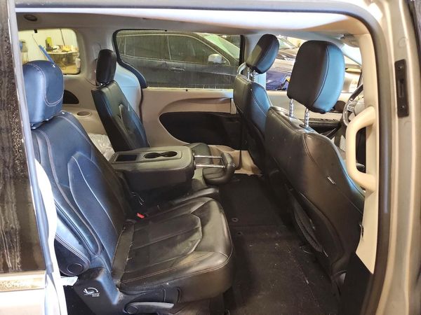 2018 CHRYSLER PACIFICA Touring L — PSRS