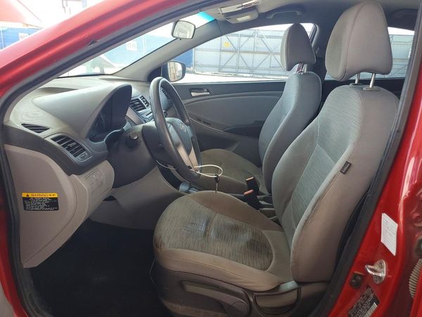 2015 HYUNDAI ACCENT GL(Middle-low) — DENT