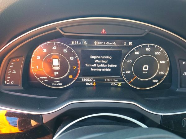 2017 AUDI Q7 quattro Premium Plus