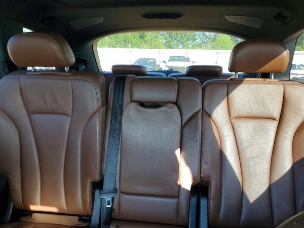2017 AUDI Q7 quattro Premium Plus