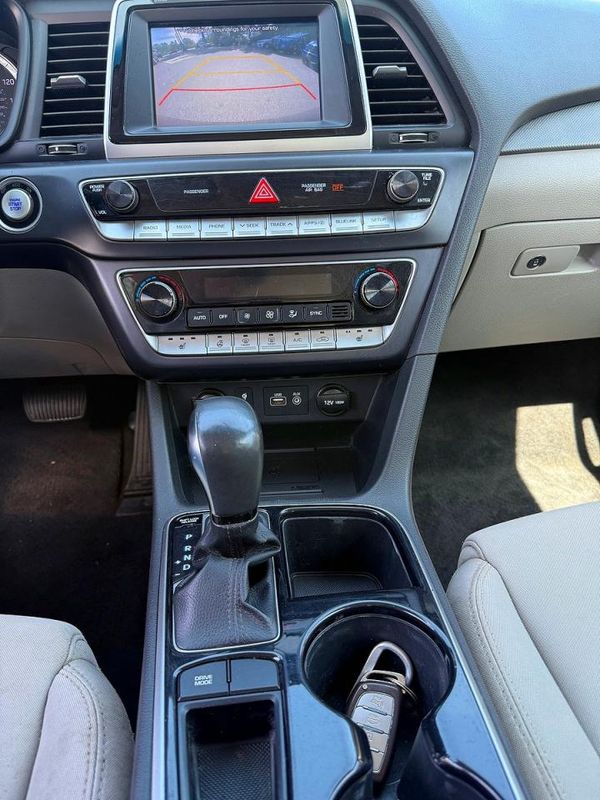 2019 HYUNDAI SONATA