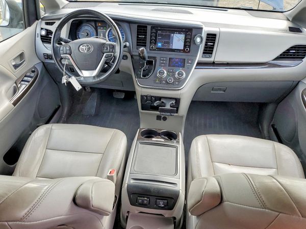 2019 TOYOTA SIENNA — CKPT