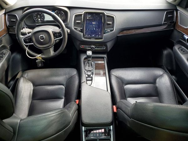 2017 VOLVO XC90 — CKPT