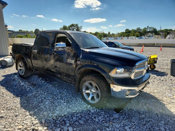 2014 RAM 1500 — Passenger 3/4