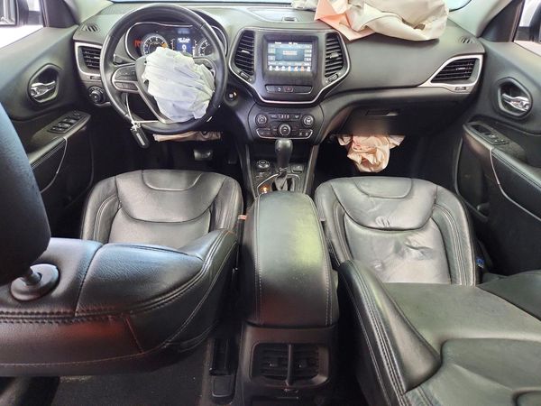2019 JEEP CHEROKEE LATITUDE PLUS 4X4 — CKPT