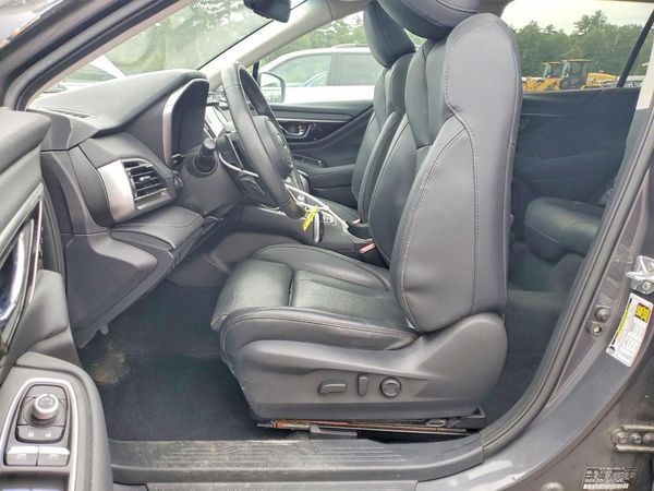 2022 SUBARU OUTBACK — DENT