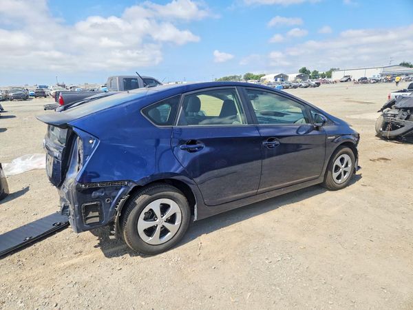 2013 TOYOTA PRIUS — PSRA