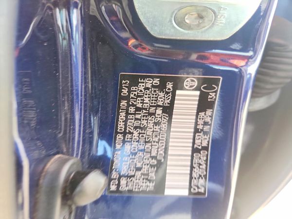 2013 TOYOTA PRIUS — VINS