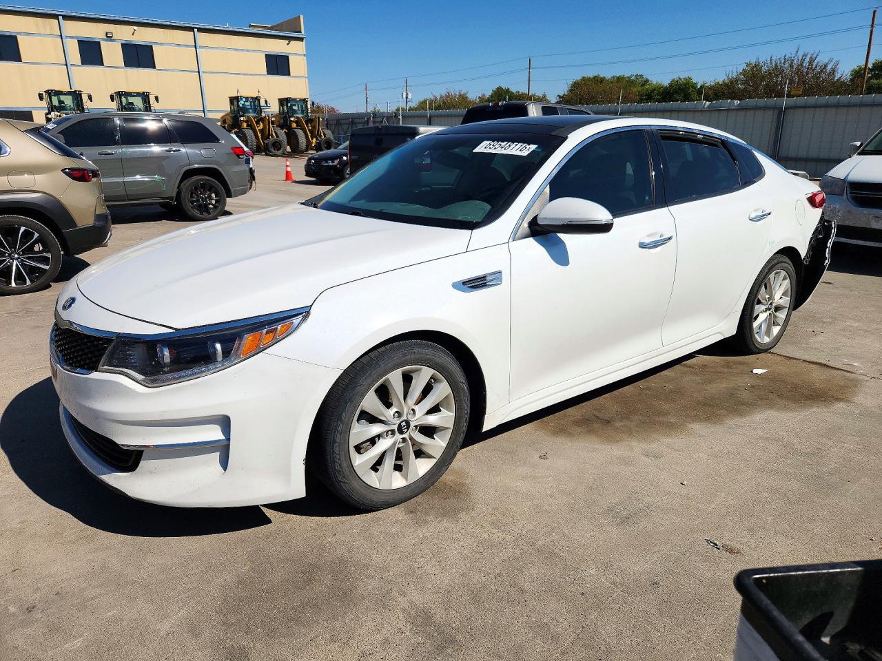 2016 KIA OPTIMA GLS, JSL — Front 3/4