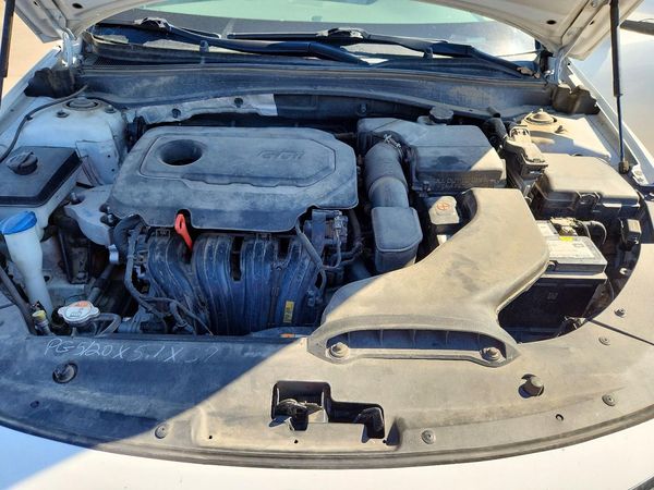 2016 KIA OPTIMA GLS, JSL — Engine bay