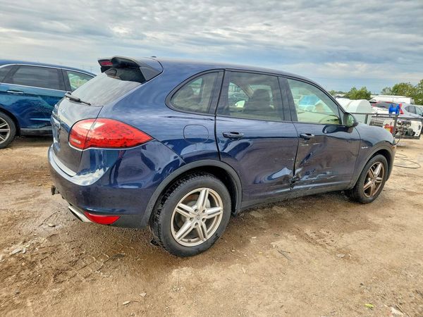 2012 PORSCHE CAYENNE — PSRA