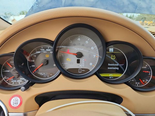 2012 PORSCHE CAYENNE — ODOM