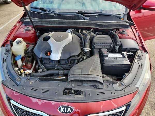 2013 KIA OPTIMA SX — Engine bay