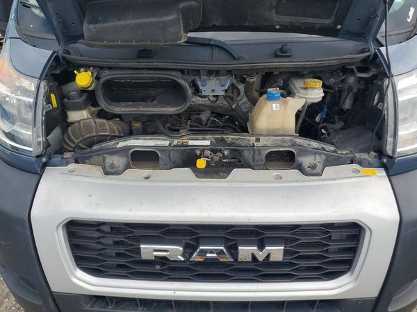 2020 RAM PROMASTER 3500 VF — Engine bay
