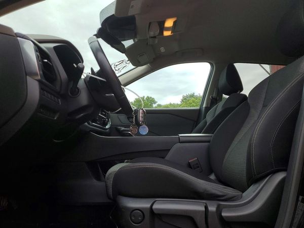 2021 NISSAN ROGUE S — DENT