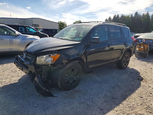 2012 TOYOTA RAV4 Standard — Front 3/4