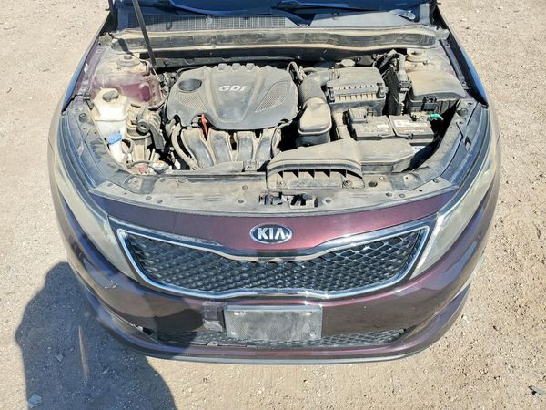 2015 KIA OPTIMA GL(Middle-low grade) — Engine bay
