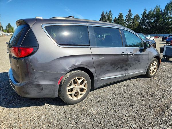 2017 CHRYSLER PACIFICA — PSRA