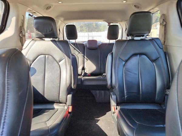 2017 CHRYSLER PACIFICA — SUVN