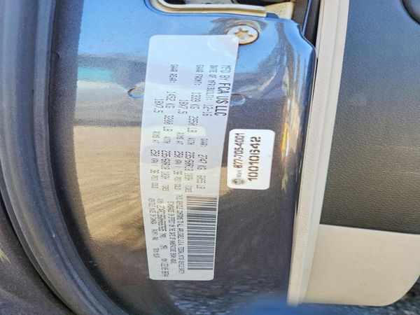 2017 CHRYSLER PACIFICA — VINS