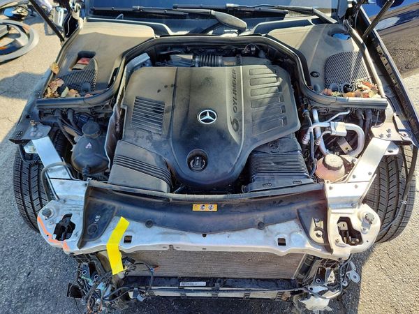 2023 MERCEDES-BENZ E — Engine bay