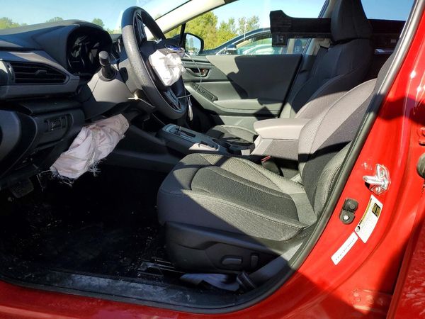 2025 SUBARU CROSSTREK Premium — DENT