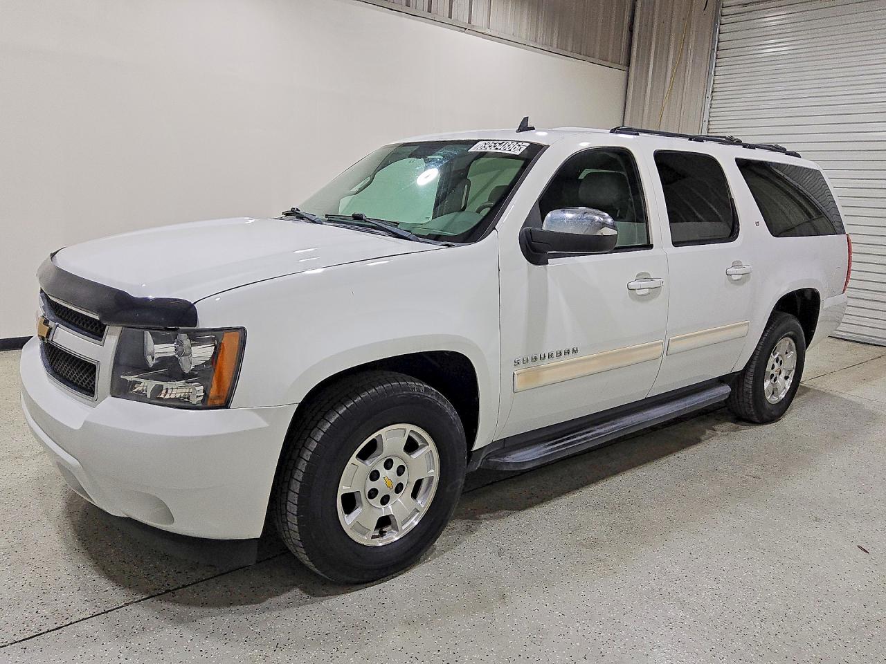 2012 CHEVROLET SUBURBAN LT — Front 3/4