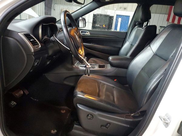 2019 JEEP GRAND CHEROKEE LAREDO 4X4 — DENT