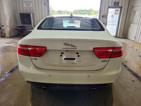 2017 JAGUAR XE — DIRR