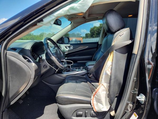 2018 INFINITI QX60 — DENT