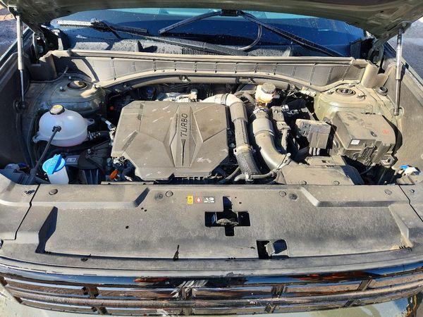 2025 HYUNDAI SANTA FE — Engine bay