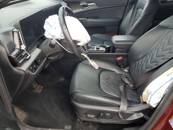 2023 KIA SPORTAGE — DENT