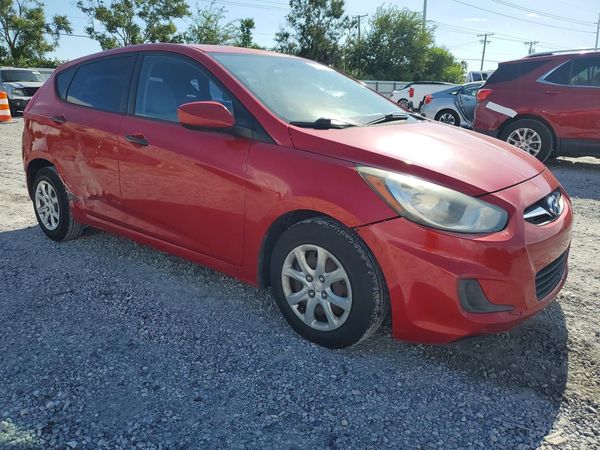 2014 HYUNDAI ACCENT 5DR GS / 4DR GLS — Passenger 3/4