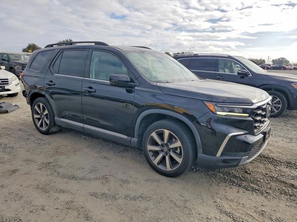 2023 HONDA PILOT — Passenger 3/4