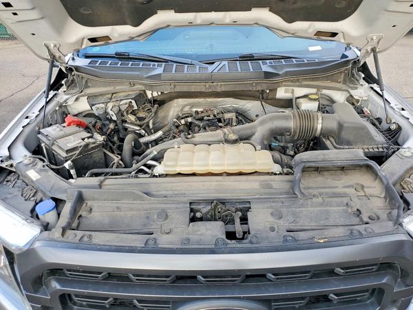 2021 FORD F150 — Engine bay