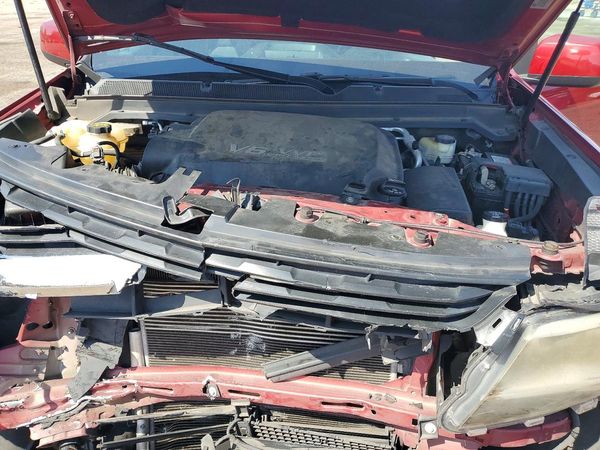 2017 CHEVROLET COLORADO LT — Engine bay