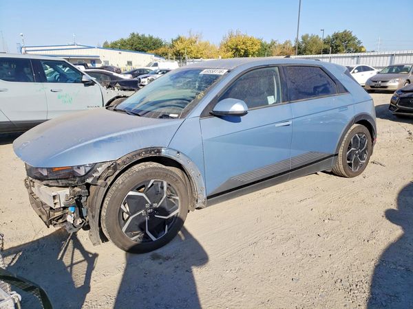 2022 HYUNDAI IONIQ SE — Front 3/4