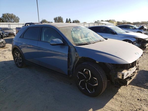 2022 HYUNDAI IONIQ SE — Passenger 3/4