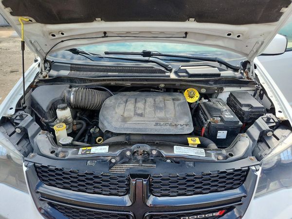 2019 DODGE GRAND CARAVAN — Engine bay