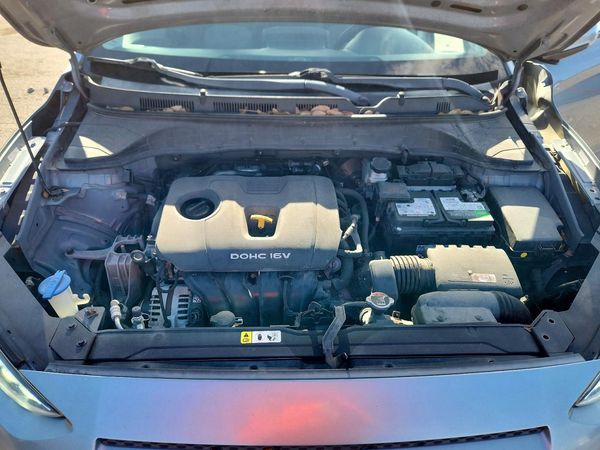 2019 HYUNDAI KONA — Engine bay