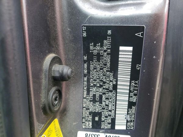 2012 TOYOTA SIENNA — VINS