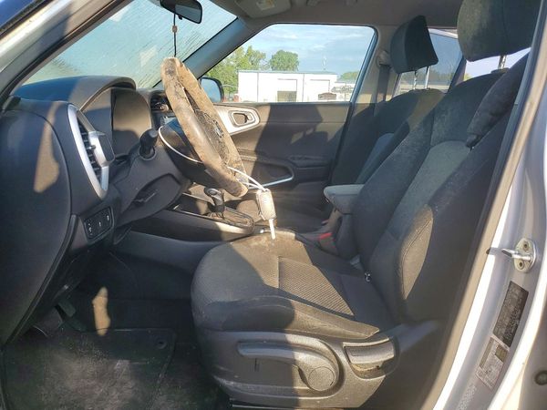 2020 KIA SOUL — DENT