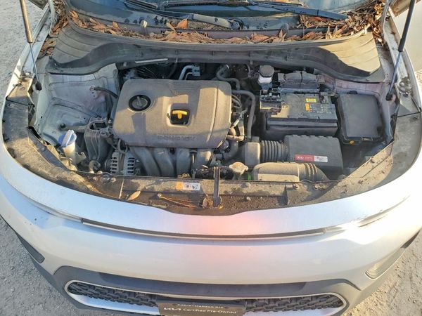 2020 KIA SOUL — Engine bay