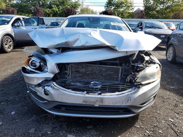 2015 VOLVO S60 Platinum (non R design) — DIRF