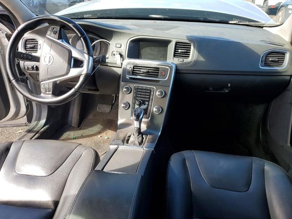 2015 VOLVO S60 Platinum (non R design) — CKPT