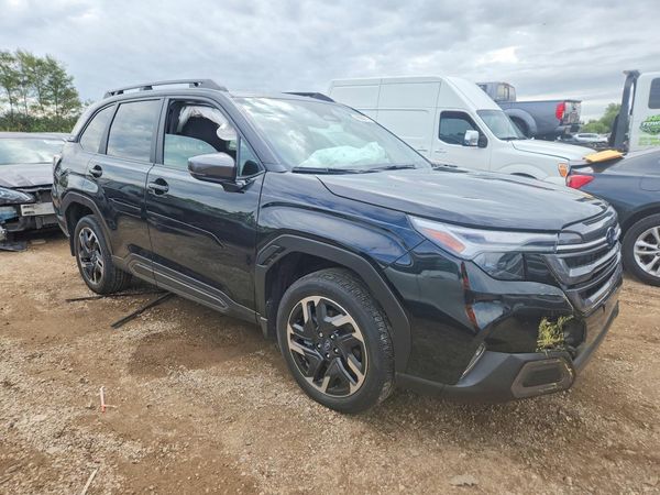 2025 SUBARU FORESTER — Passenger 3/4